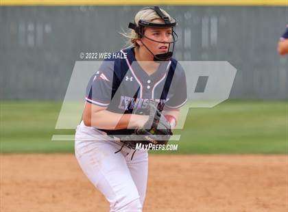 Thumbnail 2 in Lewisburg @ DeSoto Central photogallery.
