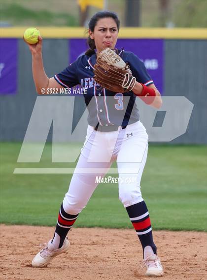 Thumbnail 3 in Lewisburg @ DeSoto Central photogallery.
