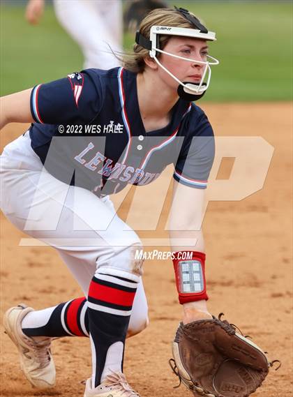 Thumbnail 3 in Lewisburg @ DeSoto Central photogallery.