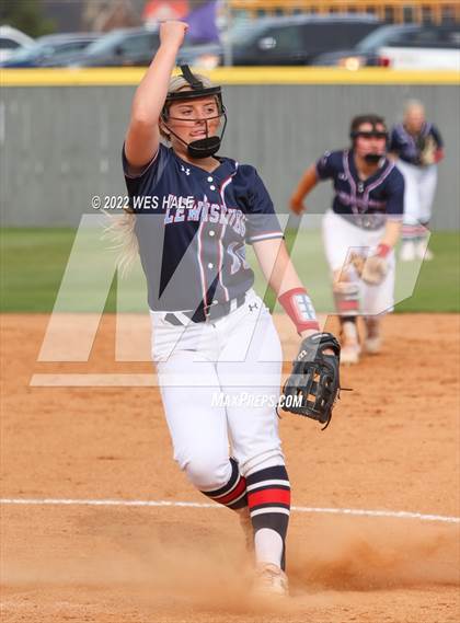 Thumbnail 2 in Lewisburg @ DeSoto Central photogallery.