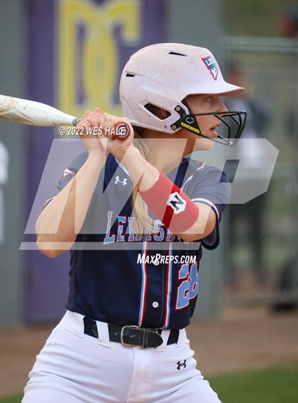 Thumbnail 2 in Lewisburg @ DeSoto Central photogallery.
