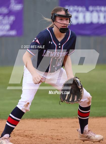 Thumbnail 3 in Lewisburg @ DeSoto Central photogallery.