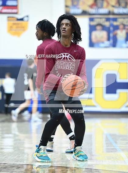 Thumbnail 2 in Brunswick vs. Garfield Community Learning Center (OHSAA D1 District Semifinal) photogallery.