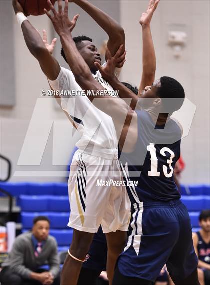 Thumbnail 2 in Holy Trinity Episcopal vs. Windermere Prep (First Academy Shootout) photogallery.
