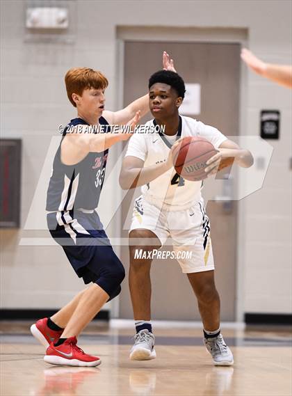 Thumbnail 3 in Holy Trinity Episcopal vs. Windermere Prep (First Academy Shootout) photogallery.