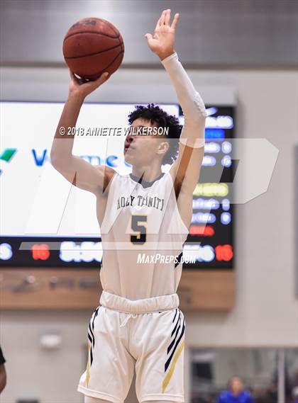 Thumbnail 3 in Holy Trinity Episcopal vs. Windermere Prep (First Academy Shootout) photogallery.