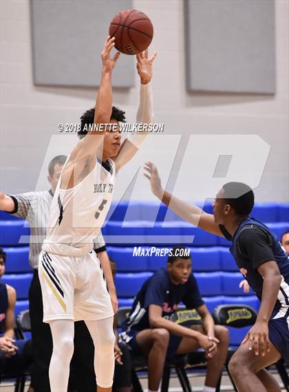 Thumbnail 2 in Holy Trinity Episcopal vs. Windermere Prep (First Academy Shootout) photogallery.
