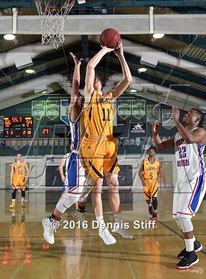 Thumbnail 3 in Christian Brothers vs. Liberty (Adidas Challenge) photogallery.