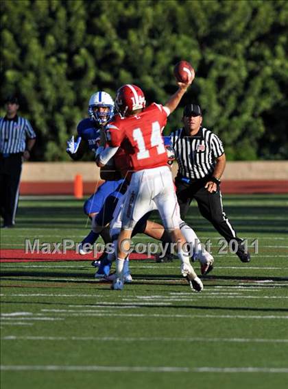 Thumbnail 2 in Bingham vs. Orange Lutheran (Mission Viejo Football Classic) photogallery.