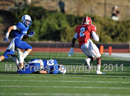 Thumbnail 1 in Bingham vs. Orange Lutheran (Mission Viejo Football Classic) photogallery.