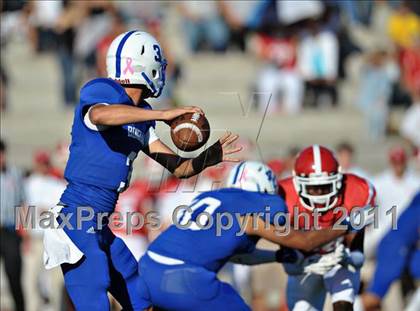 Thumbnail 2 in Bingham vs. Orange Lutheran (Mission Viejo Football Classic) photogallery.