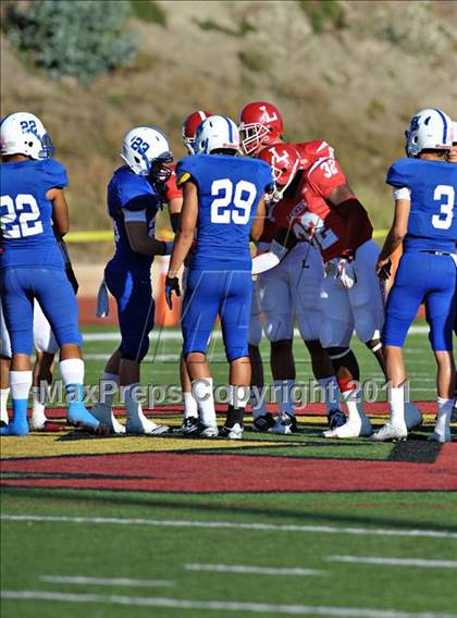 Thumbnail 2 in Bingham vs. Orange Lutheran (Mission Viejo Football Classic) photogallery.