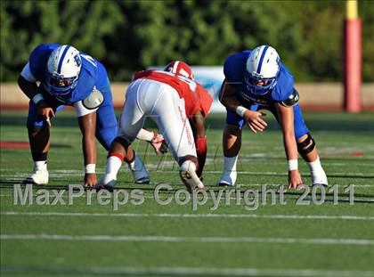 Thumbnail 3 in Bingham vs. Orange Lutheran (Mission Viejo Football Classic) photogallery.