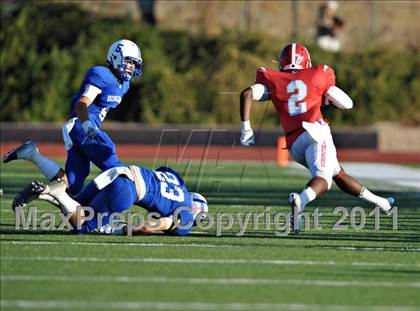 Thumbnail 2 in Bingham vs. Orange Lutheran (Mission Viejo Football Classic) photogallery.