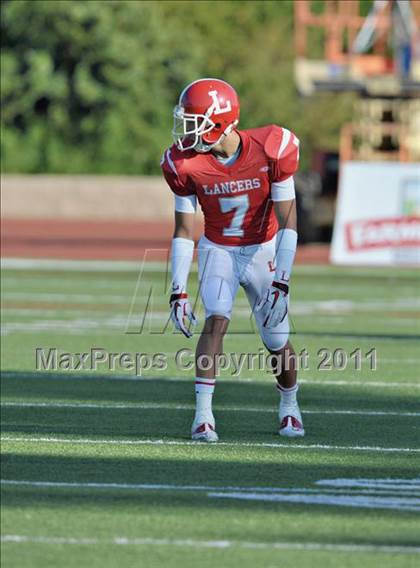 Thumbnail 2 in Bingham vs. Orange Lutheran (Mission Viejo Football Classic) photogallery.