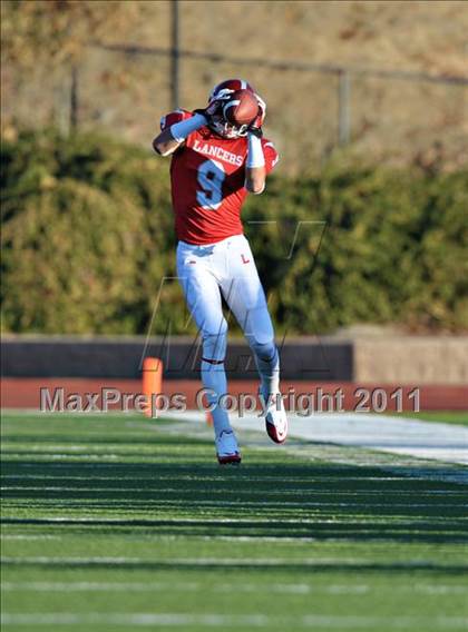 Thumbnail 2 in Bingham vs. Orange Lutheran (Mission Viejo Football Classic) photogallery.