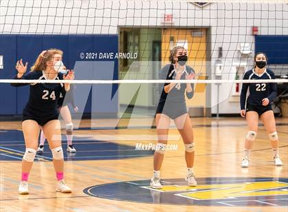 Thumbnail 2 in Wellesley @ Needham photogallery.