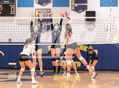 Thumbnail 2 in Wellesley @ Needham photogallery.