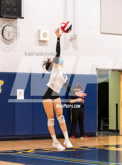 Thumbnail 2 in Wellesley @ Needham photogallery.