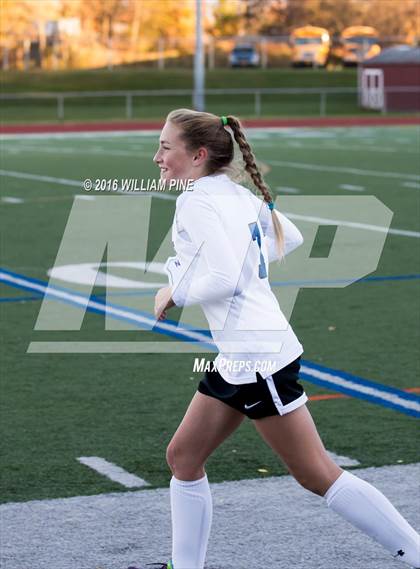 Thumbnail 2 in Onteora vs. Rondout Valley (Section 9 Class C Final) photogallery.