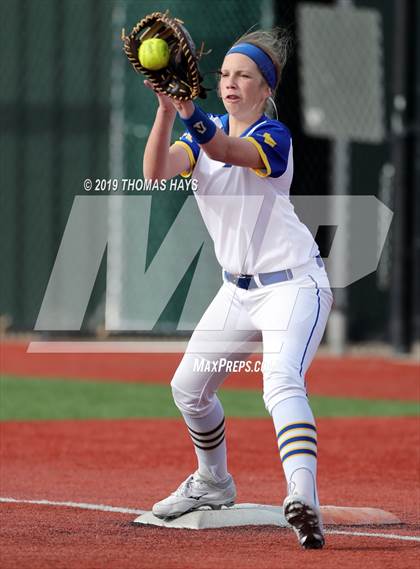 Thumbnail 1 in Glen Rose vs Brock (Brock Tournament) photogallery.