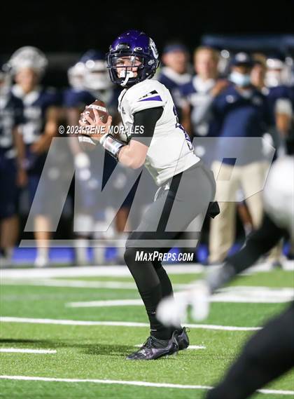 Thumbnail 2 in Cathedral vs Loyola photogallery.