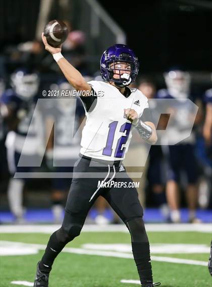Thumbnail 1 in Cathedral vs Loyola photogallery.
