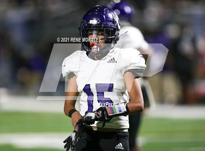 Thumbnail 3 in Cathedral vs Loyola photogallery.