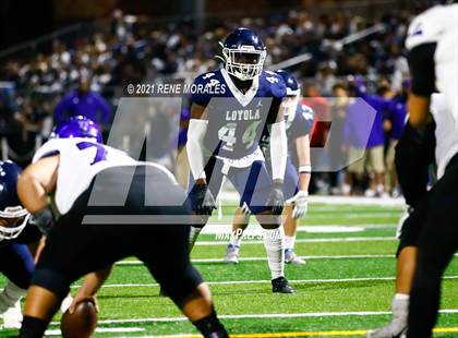 Thumbnail 2 in Cathedral vs Loyola photogallery.