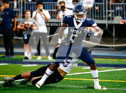 Thumbnail 3 in Cathedral vs Loyola photogallery.