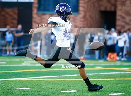 Thumbnail 2 in Cathedral vs Loyola photogallery.