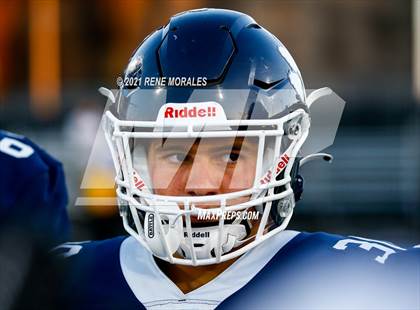 Thumbnail 3 in Cathedral vs Loyola photogallery.
