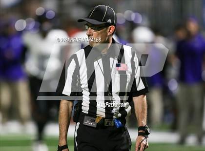 Thumbnail 1 in Cathedral vs Loyola photogallery.