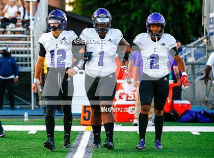 Thumbnail 3 in Cathedral vs Loyola photogallery.