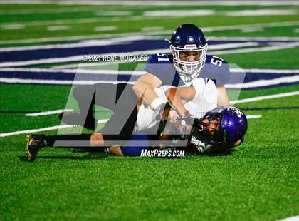 Thumbnail 3 in Cathedral vs Loyola photogallery.