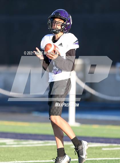 Thumbnail 1 in Cathedral vs Loyola photogallery.