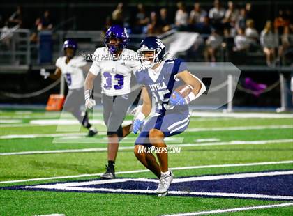 Thumbnail 3 in Cathedral vs Loyola photogallery.