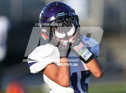 Thumbnail 2 in Cathedral vs Loyola photogallery.