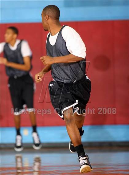 Thumbnail 3 in Lancaster vs Bishop McGuinness (Texas-Oklahoma Shootout) photogallery.