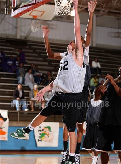 Thumbnail 2 in Lancaster vs Bishop McGuinness (Texas-Oklahoma Shootout) photogallery.