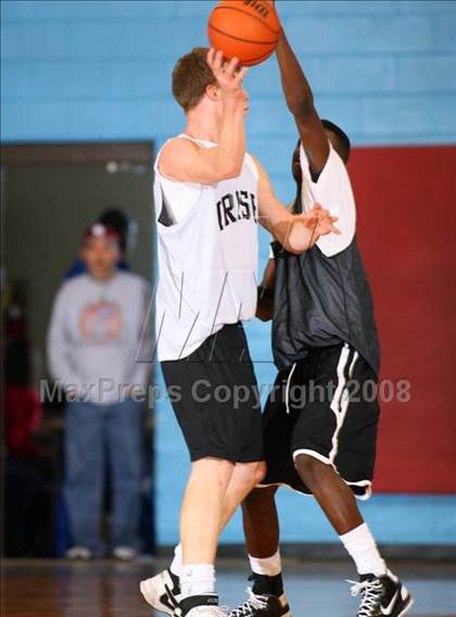 Thumbnail 2 in Lancaster vs Bishop McGuinness (Texas-Oklahoma Shootout) photogallery.