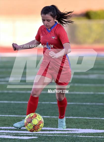 Thumbnail 1 in Carter-Riverside vs. Kennedale (UIL 4A Bi-District Playoff) photogallery.