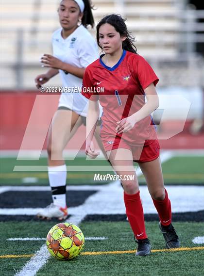 Thumbnail 1 in Carter-Riverside vs. Kennedale (UIL 4A Bi-District Playoff) photogallery.