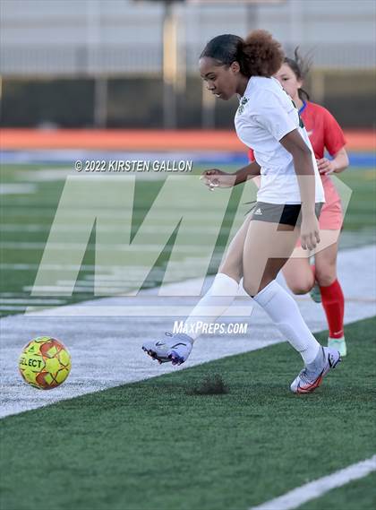 Thumbnail 1 in Carter-Riverside vs. Kennedale (UIL 4A Bi-District Playoff) photogallery.