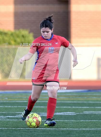 Thumbnail 3 in Carter-Riverside vs. Kennedale (UIL 4A Bi-District Playoff) photogallery.