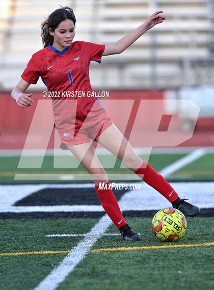 Thumbnail 3 in Carter-Riverside vs. Kennedale (UIL 4A Bi-District Playoff) photogallery.