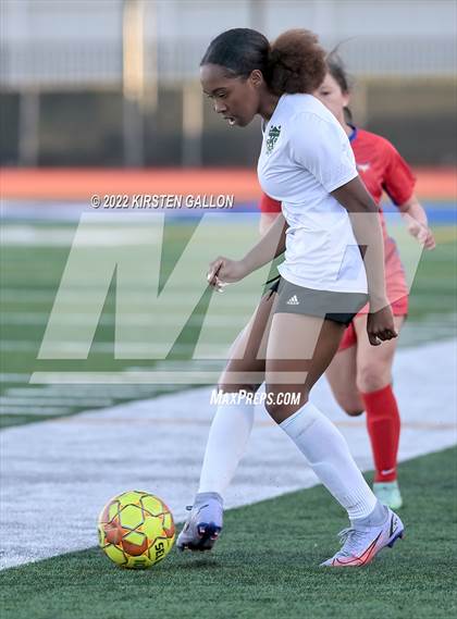 Thumbnail 3 in Carter-Riverside vs. Kennedale (UIL 4A Bi-District Playoff) photogallery.