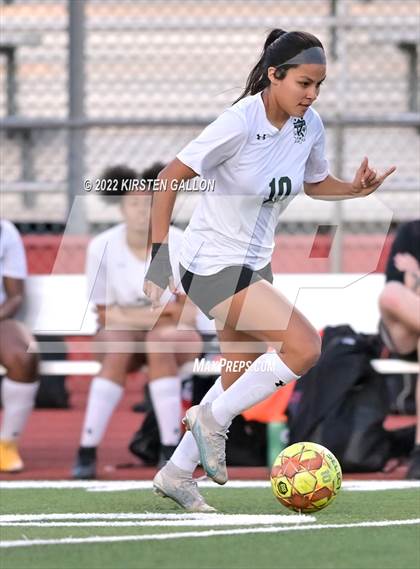 Thumbnail 1 in Carter-Riverside vs. Kennedale (UIL 4A Bi-District Playoff) photogallery.