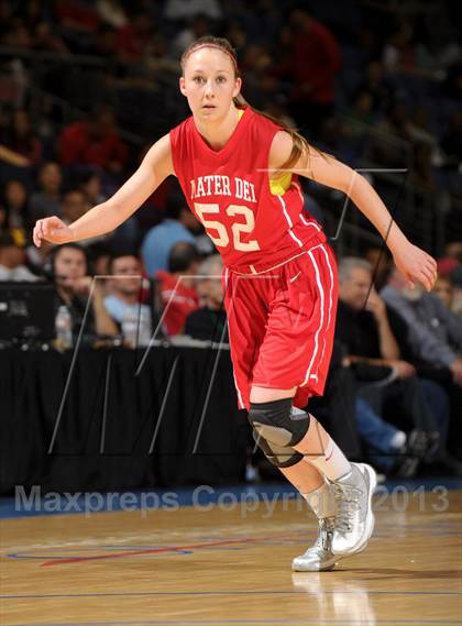 Thumbnail 1 in Windward vs. Mater Dei (CIF SoCal Open Division Regional Final) photogallery.