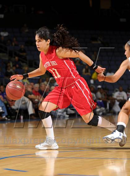 Thumbnail 1 in Windward vs. Mater Dei (CIF SoCal Open Division Regional Final) photogallery.